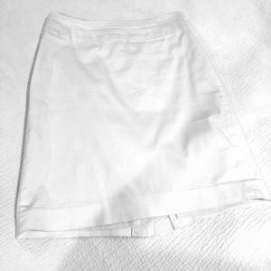 Banana Republic | White Pencil Skirt | Size 6